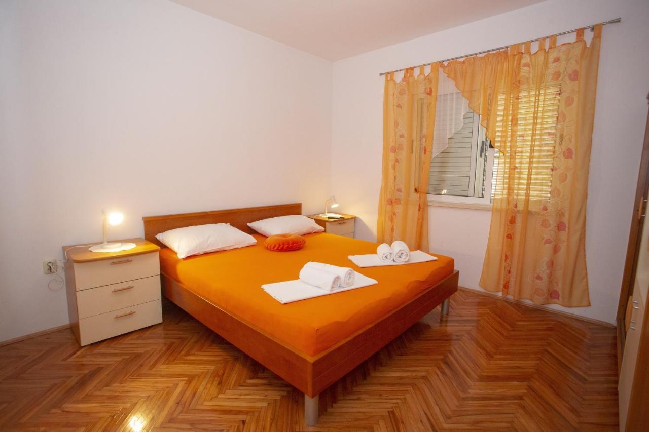 Apartments With A Parking Space Podgora, Makarska - 12816 Dış mekan fotoğraf