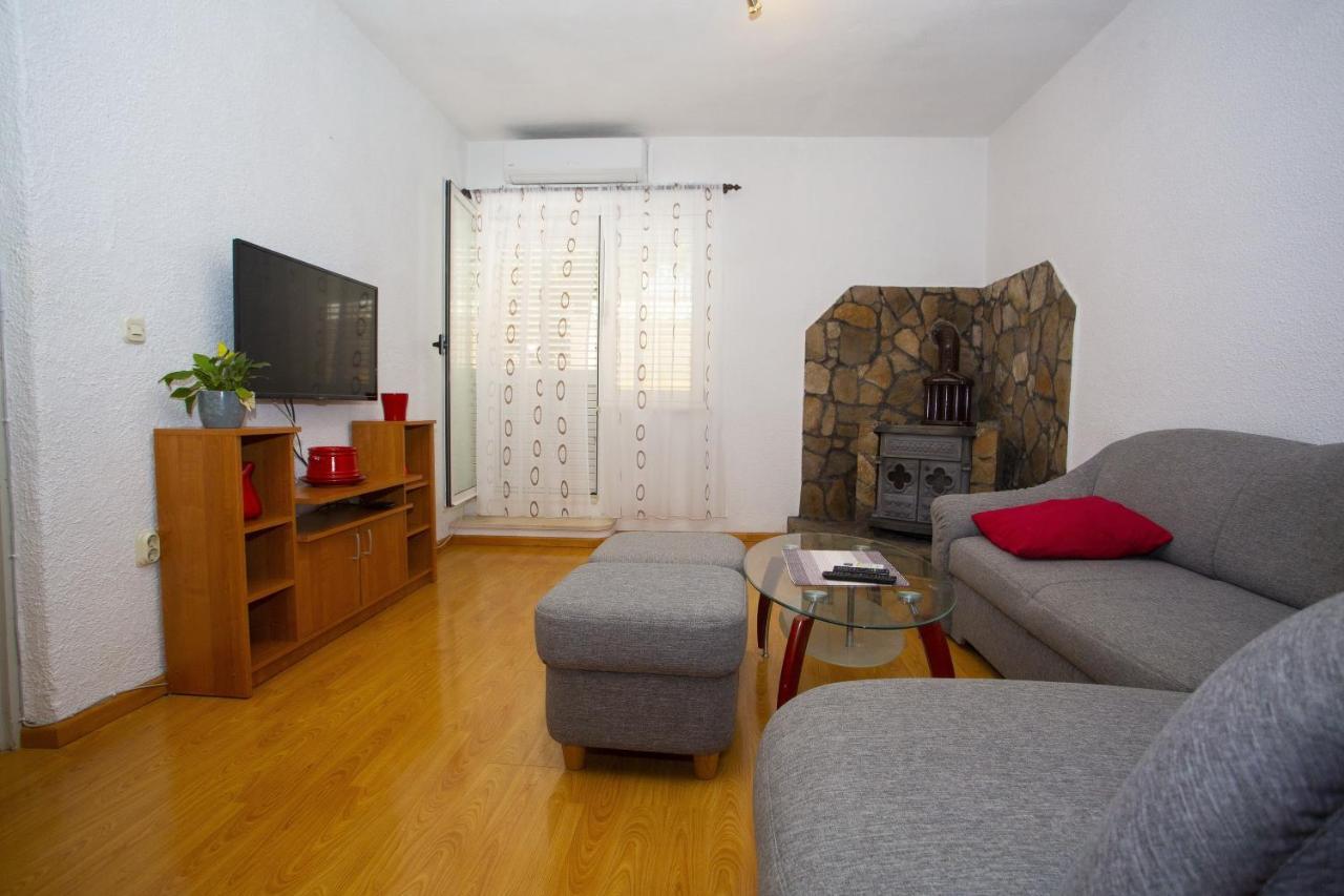 Apartments With A Parking Space Podgora, Makarska - 12816 Dış mekan fotoğraf