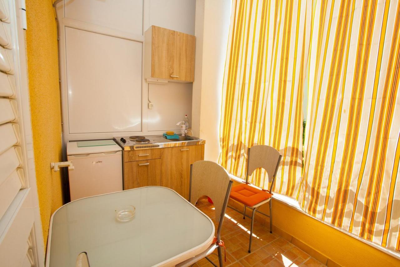 Apartments With A Parking Space Podgora, Makarska - 12816 Dış mekan fotoğraf
