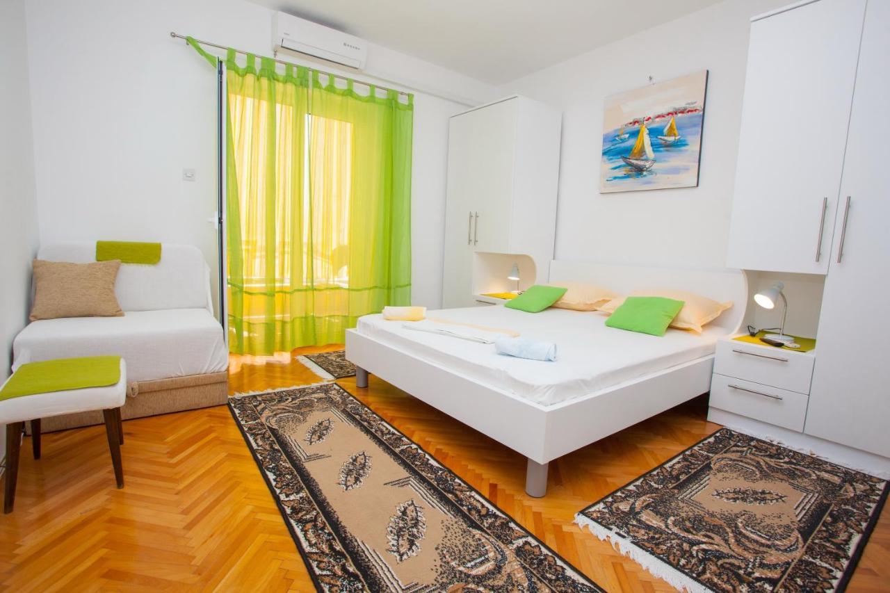 Apartments With A Parking Space Podgora, Makarska - 12816 Dış mekan fotoğraf