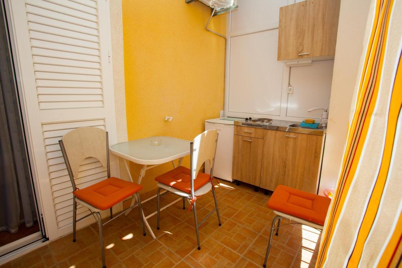 Apartments With A Parking Space Podgora, Makarska - 12816 Dış mekan fotoğraf